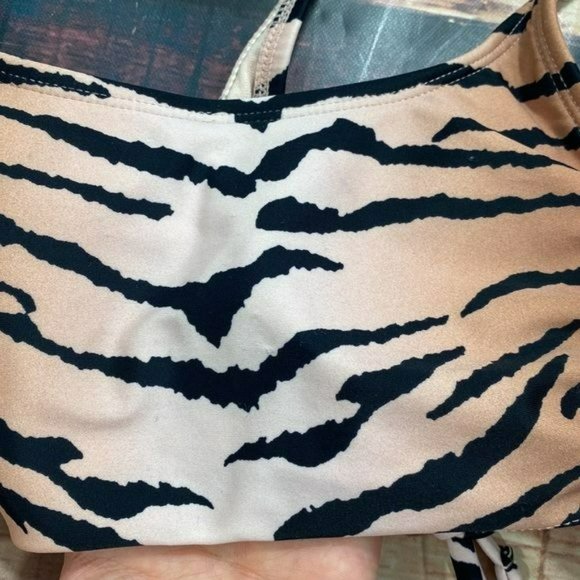 RELISTED Tiger Swim Bikini Top Xhilaration Strappy - Picture 8 of 8